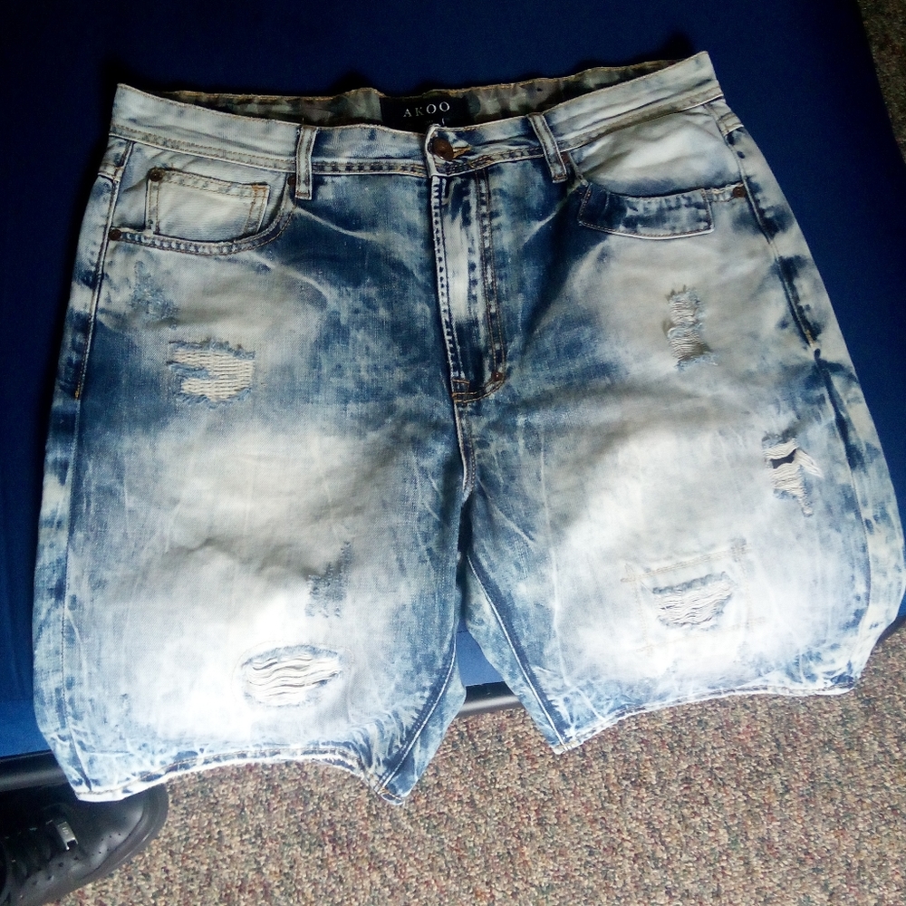 Akoo men's shorts size 36 waist